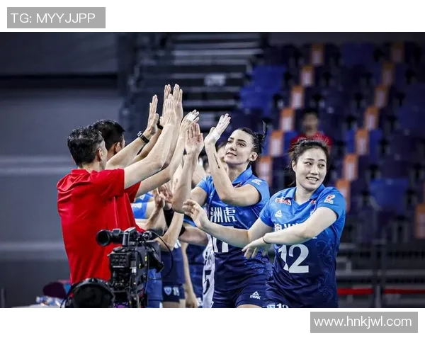 深圳排球队的精神之旅：探索排球背后的团队意识与文化传承